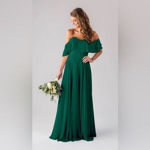 Kennedy Blue, Allison style bridesmaid dress in Emerald.
